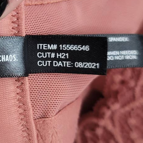 Torrid XO Push-Up Plunge Bra- Lace Rose 46DD - Picture 6 of 8